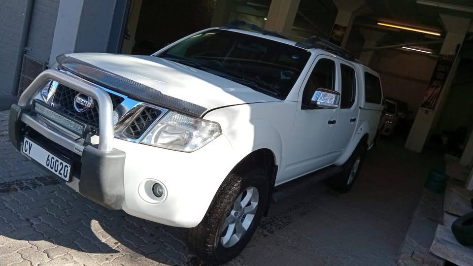 2010 Nissan Navara 2.5D Manual Double Cab for sale