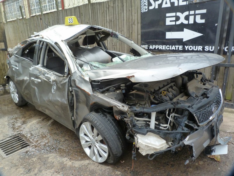 Kia Cerato 2.0 Executive Manual Grey - 2011 SPARESBOYZ STRIPPING FOR SPARES - Private Seller Kia Cerato 2.0 Executive Manual Grey - 2011 SPARESBOYZ STRIPPING FOR SPARES - Private Seller