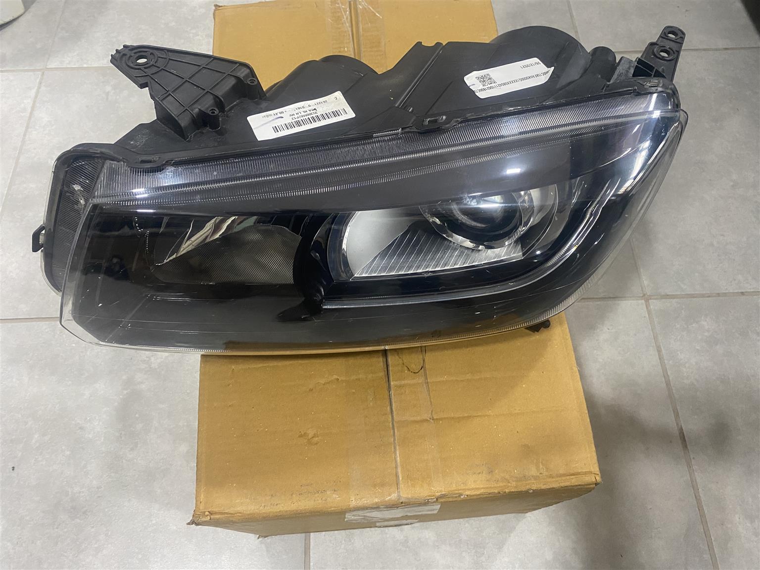 2022 SUZUKI VITARA BREZZA LED HEADLIGHT LEFT SIDE FOR SALE - Private Seller 2022 SUZUKI VITARA BREZZA LED HEADLIGHT LEFT SIDE FOR SALE - Private Seller