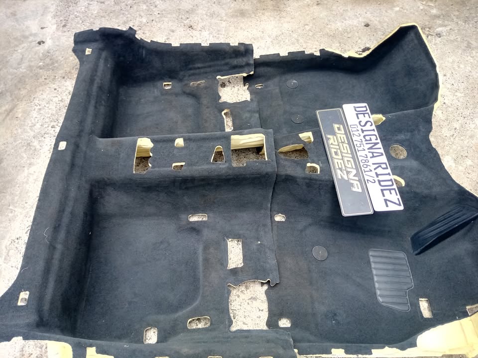 BMW F82 M4 COUPE INTERIOR FLOOR CARPETS - Private Seller BMW F82 M4 COUPE INTERIOR FLOOR CARPETS - Private Seller