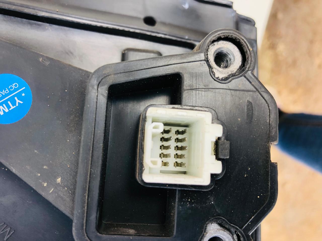 Isuzu D-max right side electric mirror (2012-2018) - Private Seller Isuzu D-max right side electric mirror (2012-2018) - Private Seller