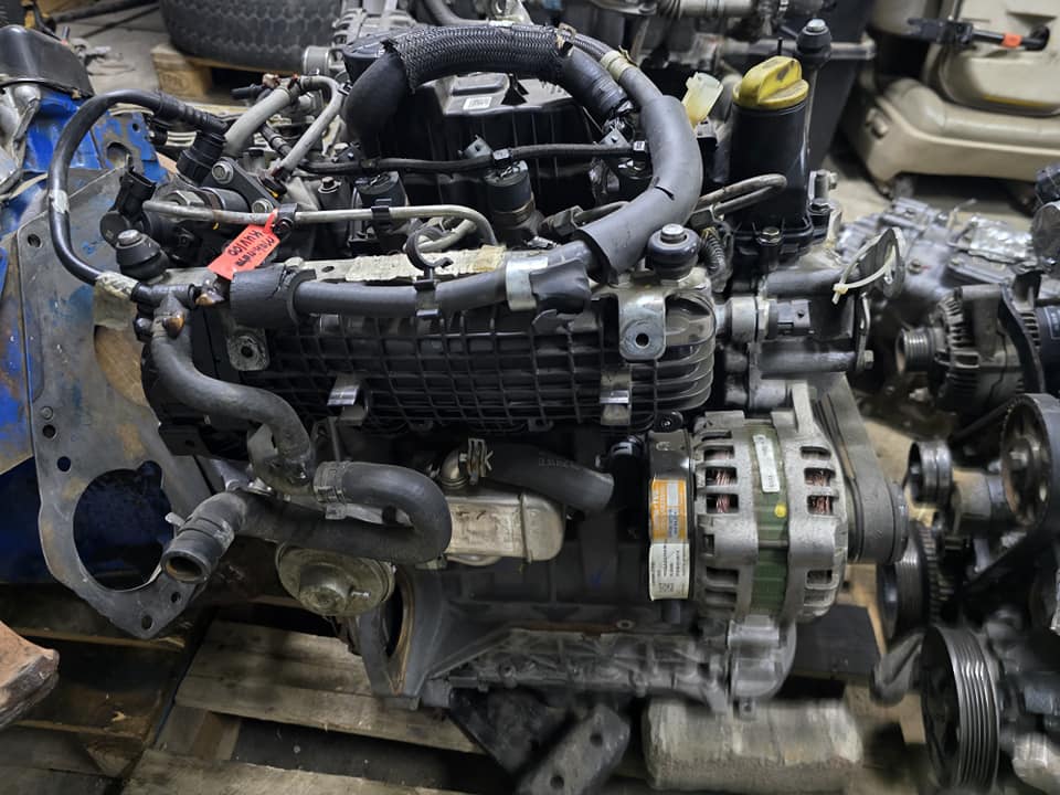 Mahindra KUV 100 1.2 Diesel Engine For Sale Good Running Condition - Private Seller