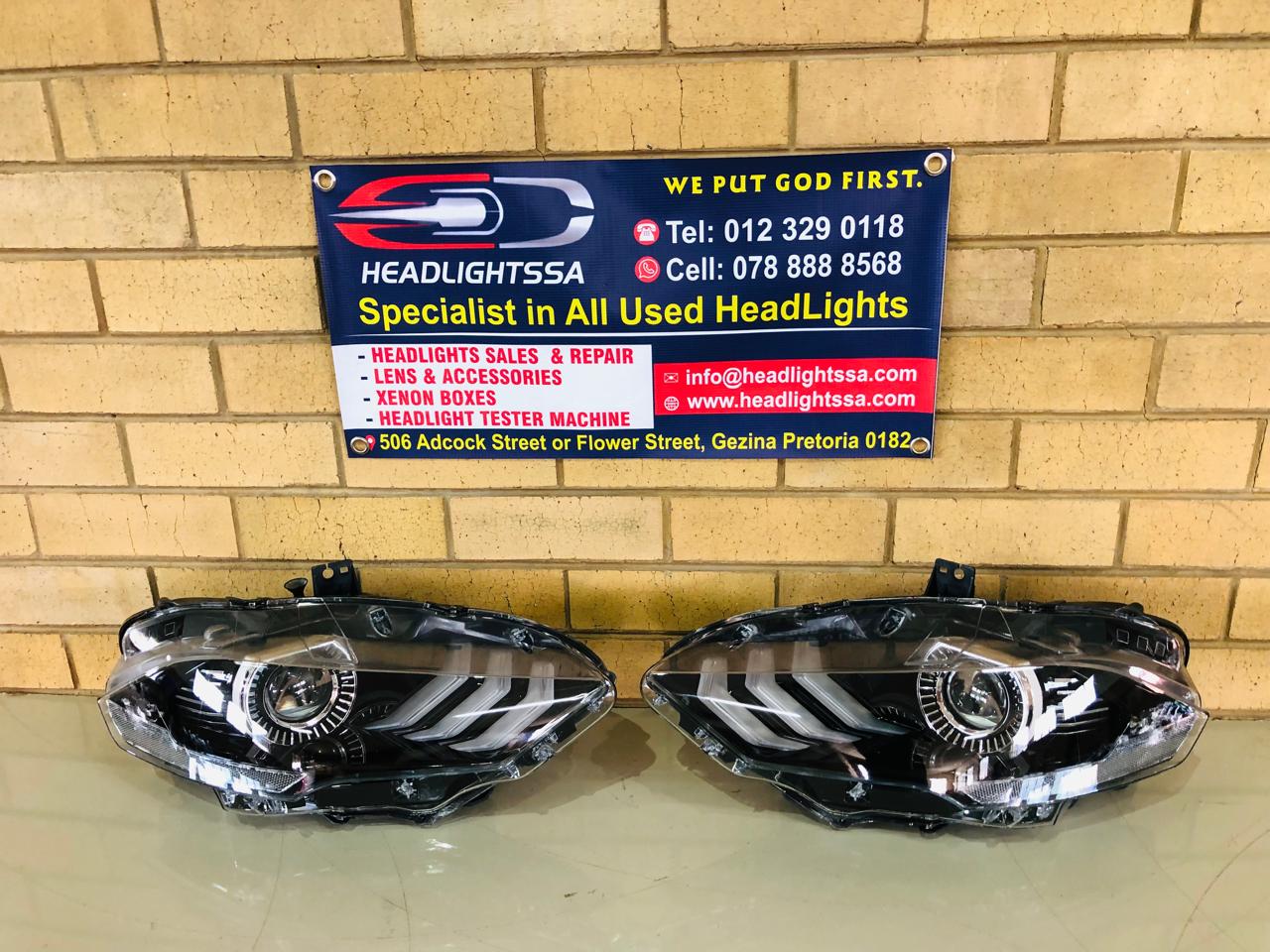 Ford Mustang facelift left and right xenon healdights (2018-2023) - Private Seller Ford Mustang facelift left and right xenon healdights (2018-2023) - Private Seller