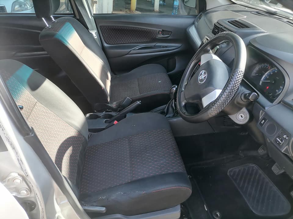 2021 Toyota Avanza 1.3sx seven seater Full Service history