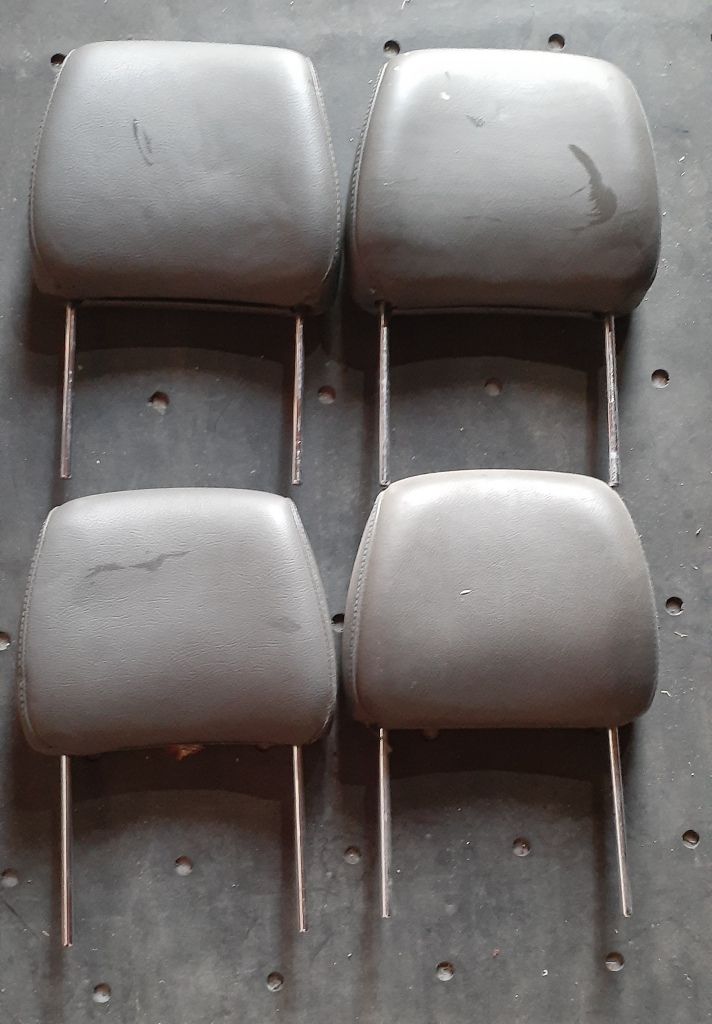 Ford Mazda Head rests Ford Mazda Head rests