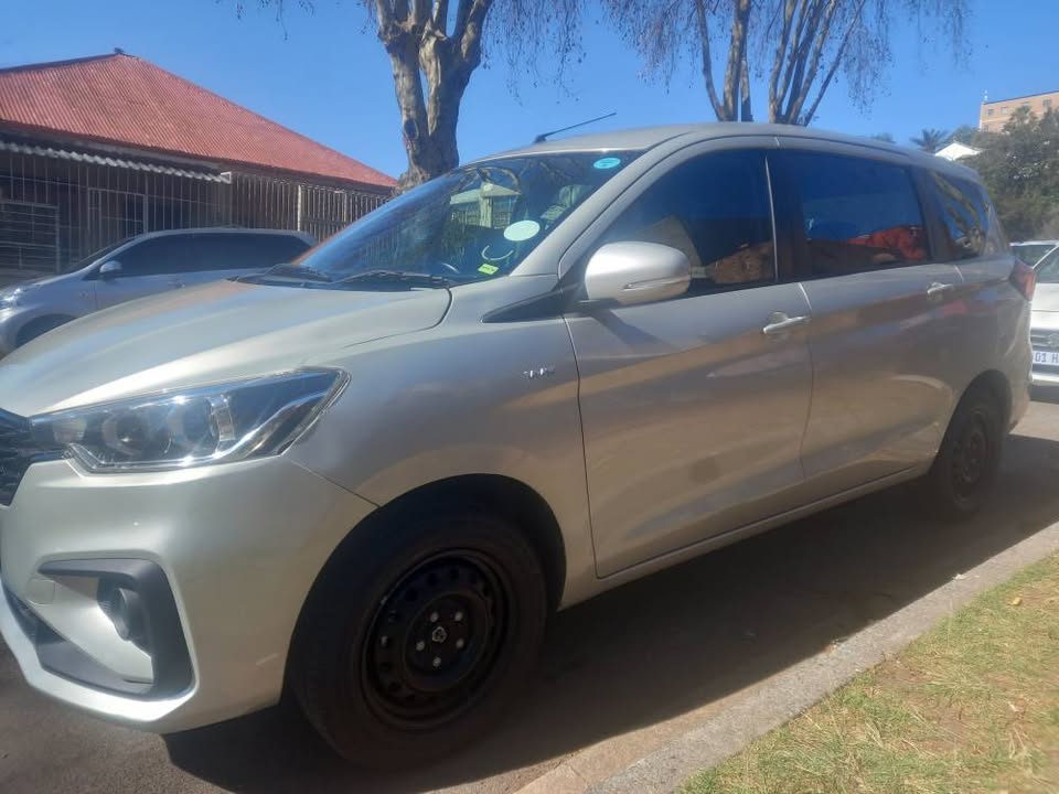 2022 Suzuki Ertiga 1.5 GL Vvti Petrol, Manual, Silver, Full service history,