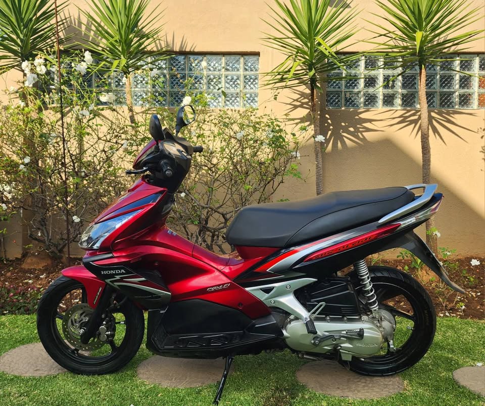 HONDA AIR BLADE 125 CC (BRILLIANT RIDE) - Private Seller HONDA AIR BLADE 125 CC (BRILLIANT RIDE) - Private Seller