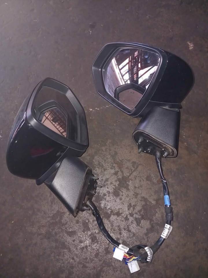 Haval jollion new shape electric mirrors both side - Private Seller Haval jollion new shape electric mirrors both side - Private Seller