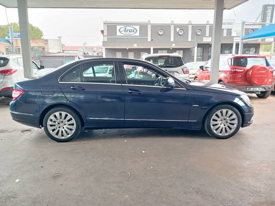 2009 MECEDES BENZ C200 KOMPRESSOR Transmission: Automatic  Mileage  Fueltype: Petrol  Blue