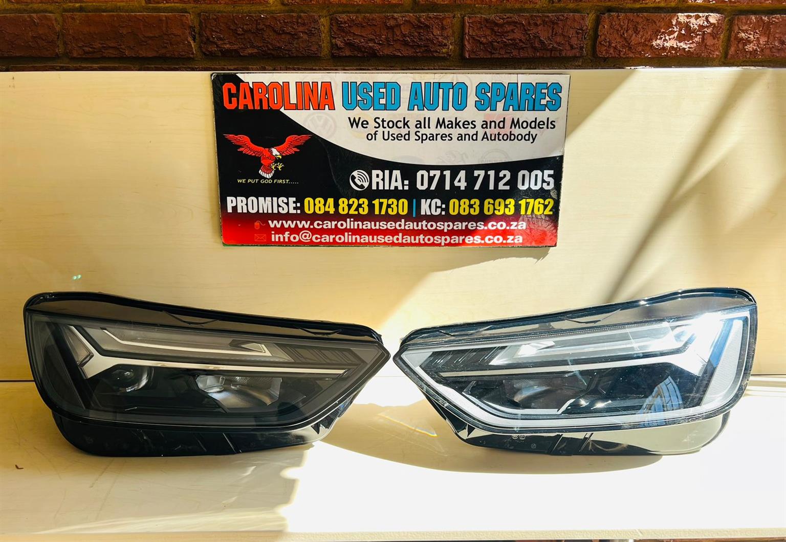 Audi Q5 facelift left and right side LED xenon headlights (2018-2024) - Private Seller Audi Q5 facelift left and right side LED xenon headlights (2018-2024) - Private Seller