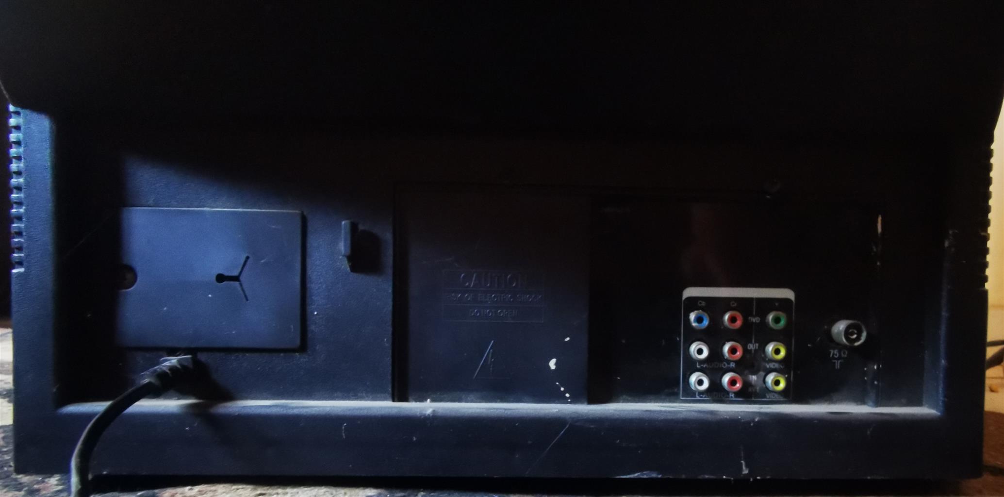 74cm telefunken box TV