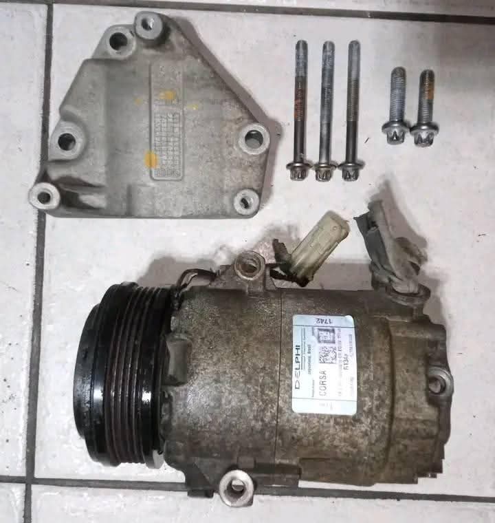 Opel Corsa Aircon pump (Delphi) - Private Seller