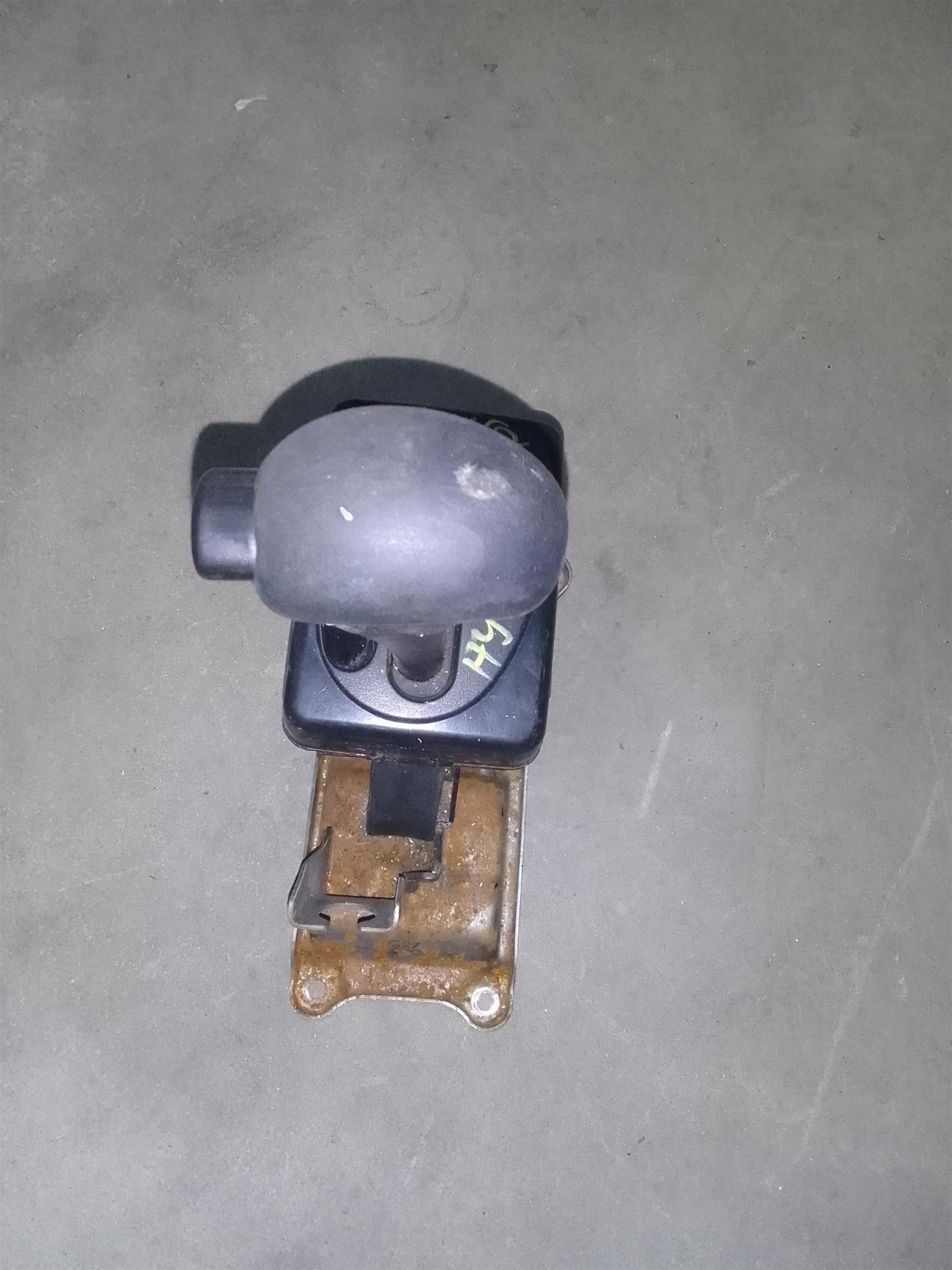 HYUNDAI ATOS USED AUTOMATIC GEAR SELECTOR FOR SALE - Private Seller