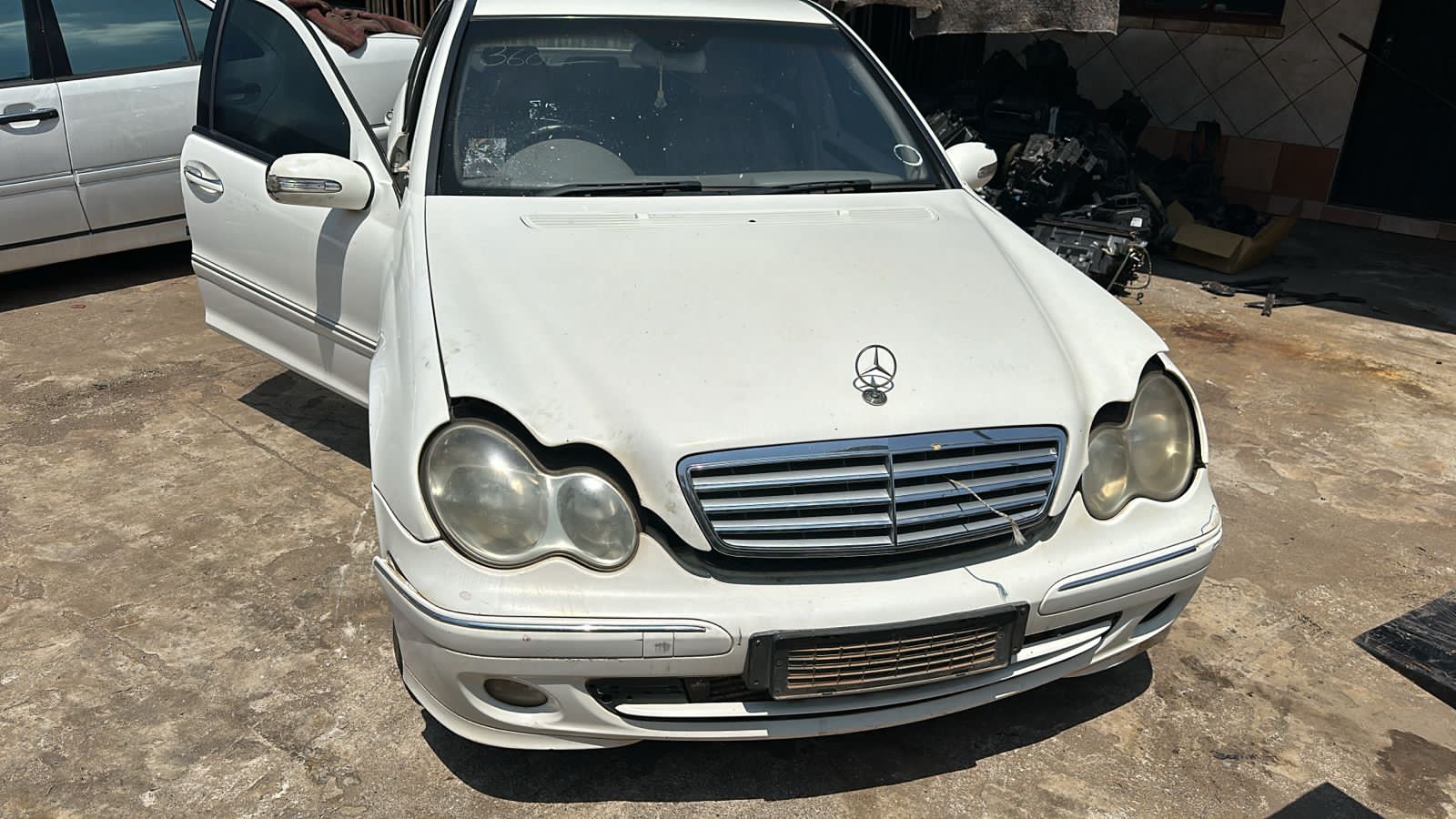 Mercedes W203 m646  Stripping For Spares German Age Brakpan - Private Seller