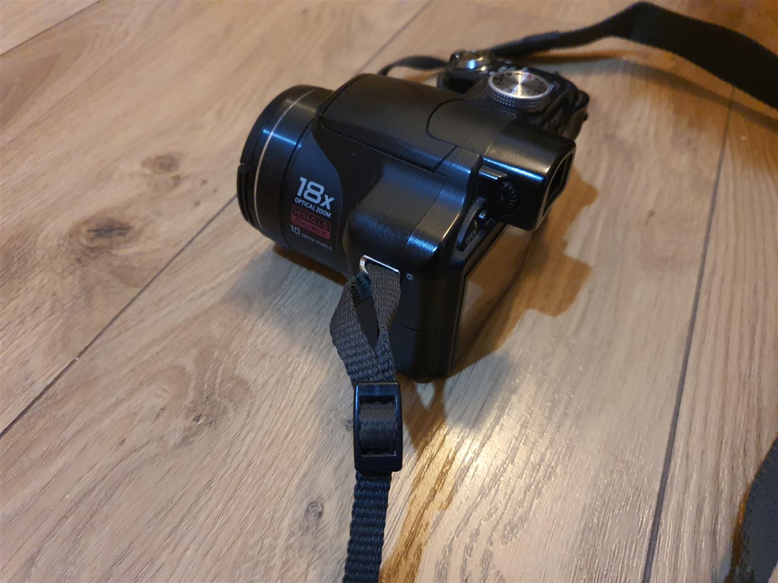 Panasonic Lumix DMC-FZ28 with extra Battry