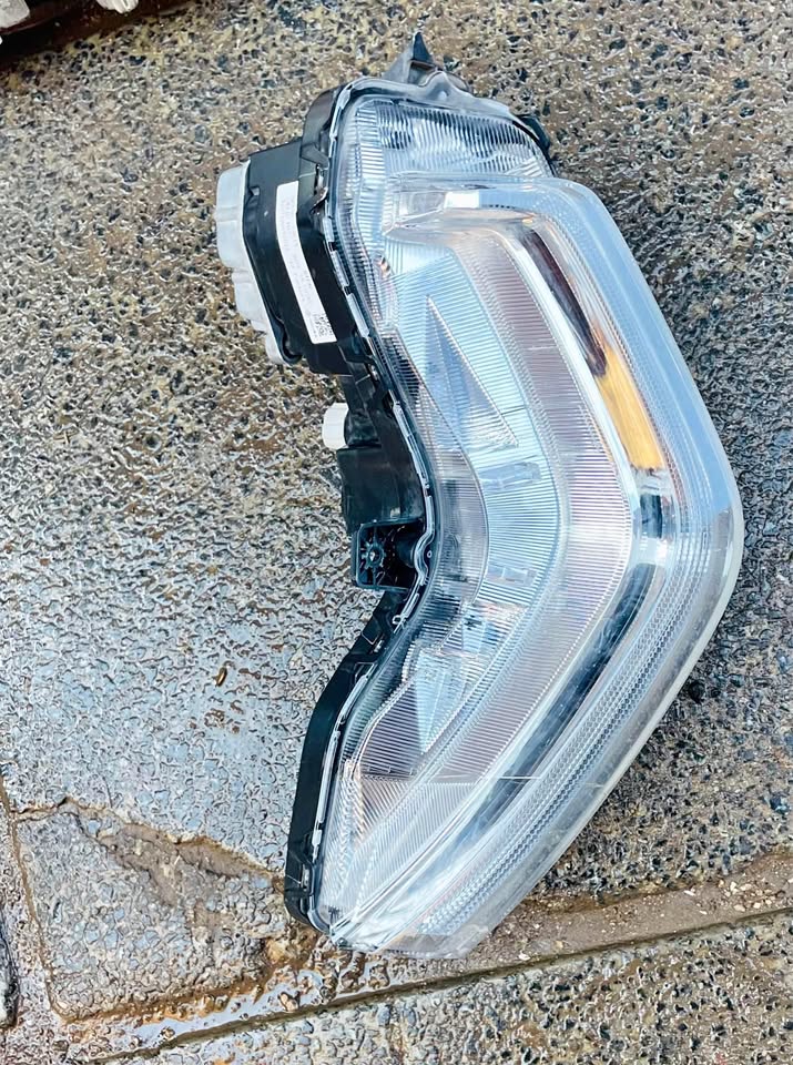 Haval Jolion fog light - Private Seller Haval Jolion fog light - Private Seller