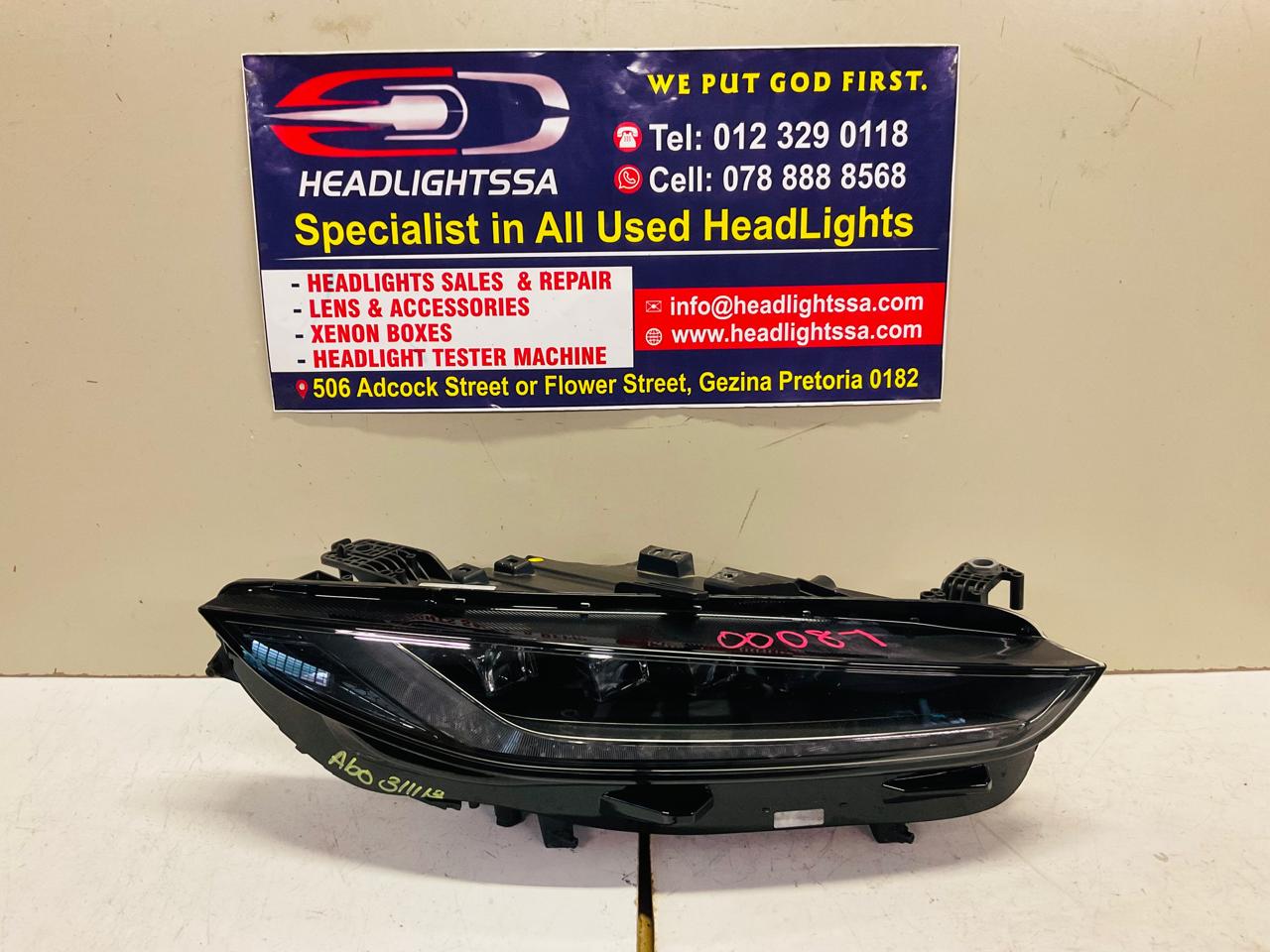 Jaguar F-type X152 right side LED xenon headlight - Private Seller Jaguar F-type X152 right side LED xenon headlight - Private Seller