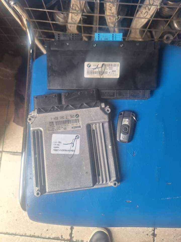 BMW E90 320i preface lock set for sale - Private Seller