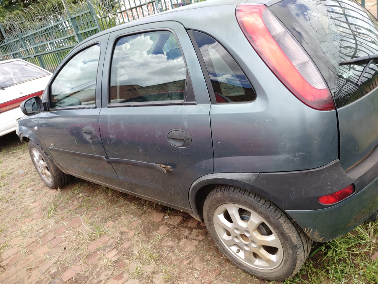 OPEL CORSA CDTI BODY PARTS FOR SALE CONTACT FOR INFO - Private Seller