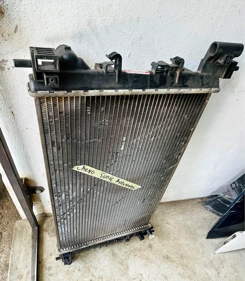 Chevrolet Sonic automatic radiator - Private Seller