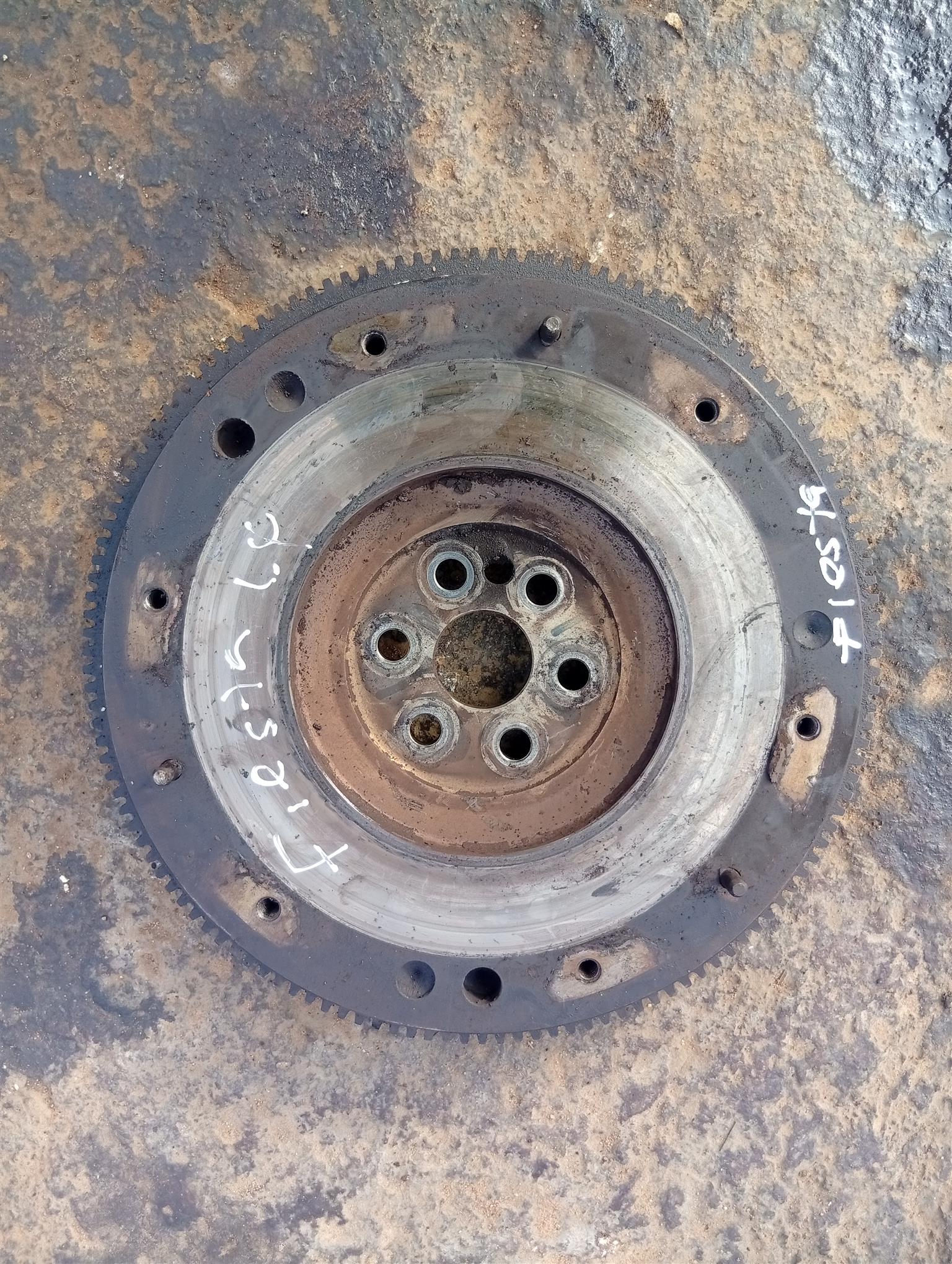 2008-2014 ford fiesta 1.4 flywheel - Private Seller