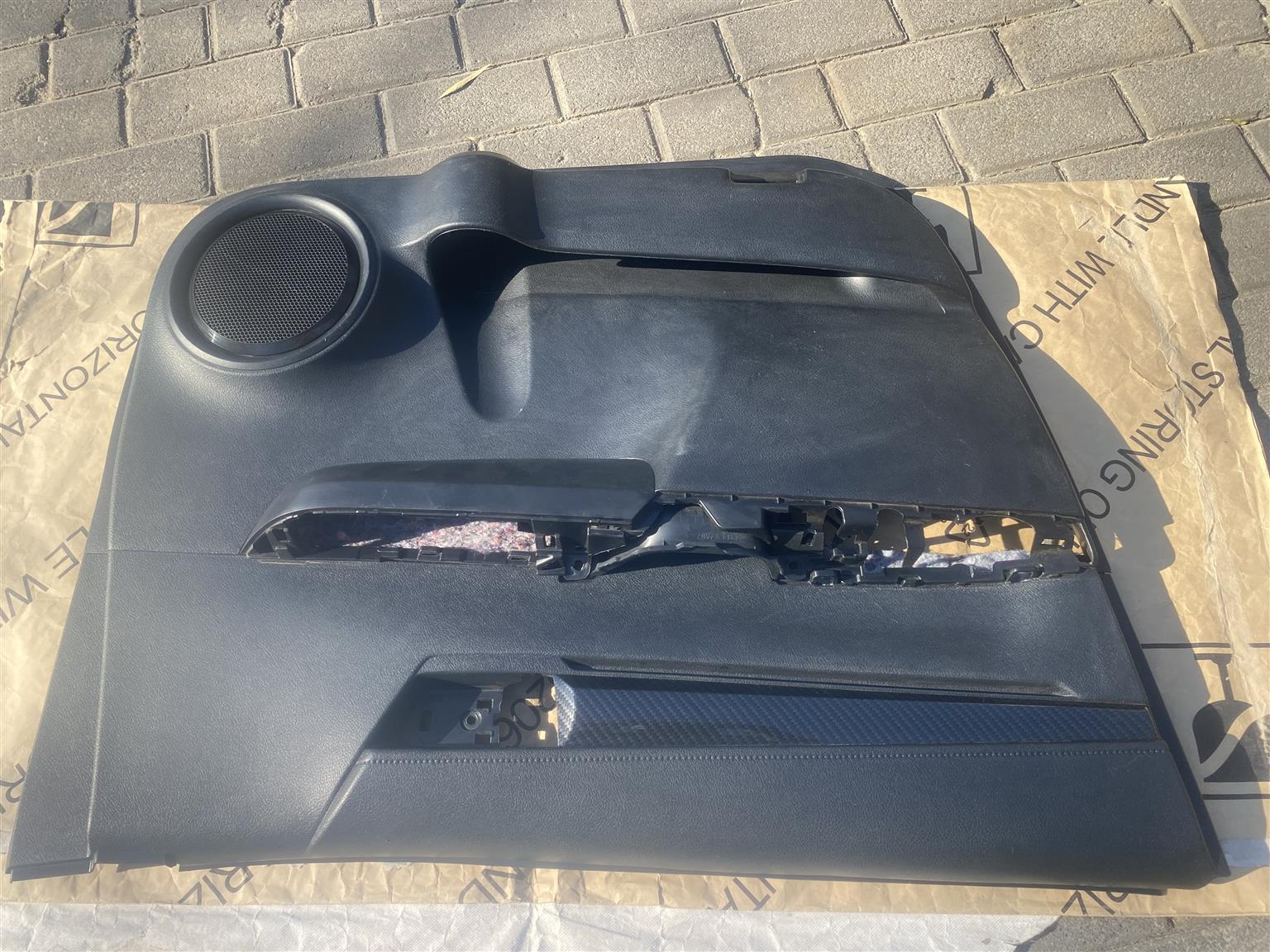 2019 TOYOTA HILUX GD-6 LEFT FRONT DOOR PANEL FOR SALE. IN PRISTINE CONDITION