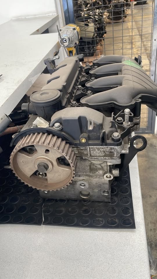 Volvo 2.0 Tdci - Peugeot 10DY Cylinder head for sale. - Private Seller Volvo 2.0 Tdci - Peugeot 10DY Cylinder head for sale. - Private Seller