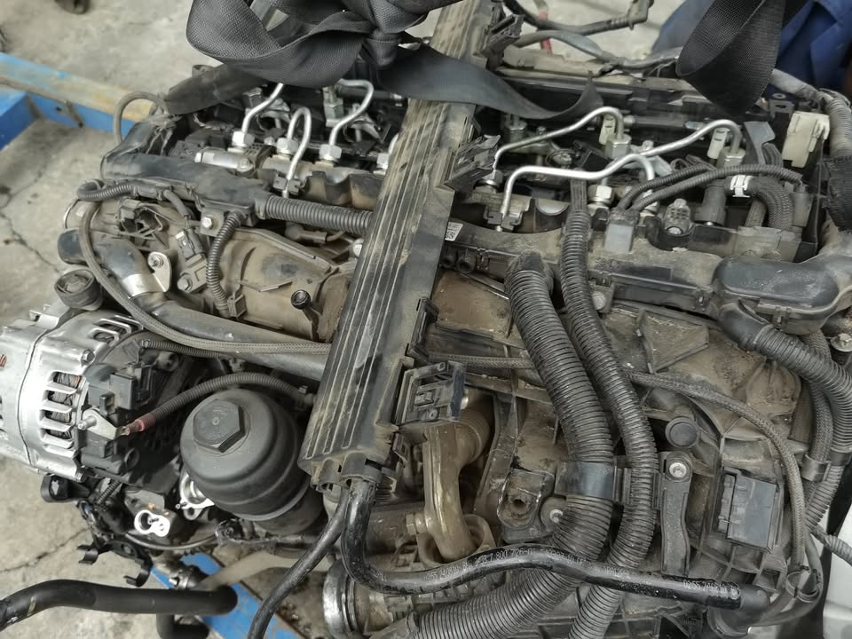 BMW N57 330D ENGINE & GEARBOX - Private Seller BMW N57 330D ENGINE & GEARBOX - Private Seller