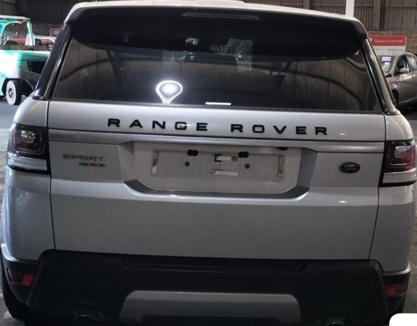 RANGE ROVER SPORT 4.4 SDV8 STRIPPING