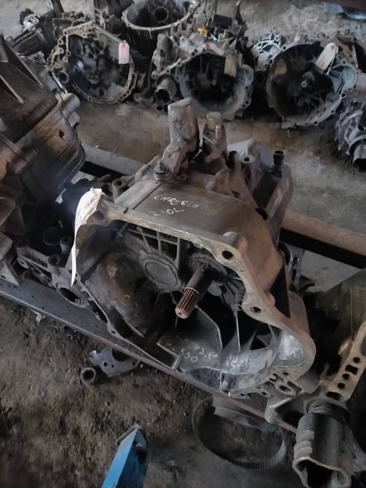 Used Chrysler neon 2.0l gearbox for sale in Gauteng | Auto Mart