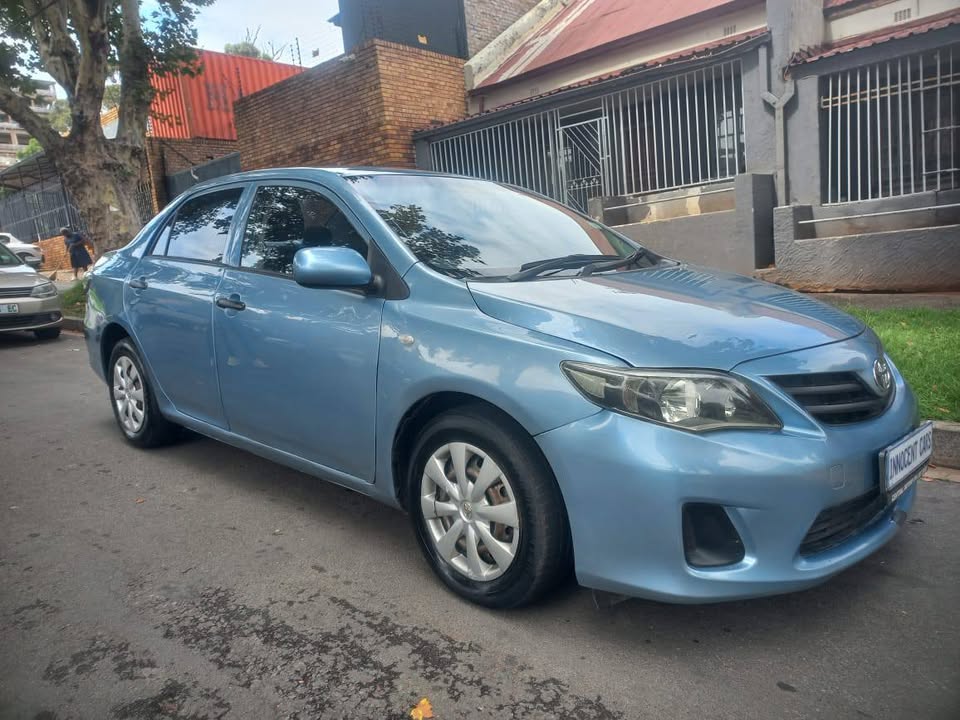 2015 Toyota Corolla Quest 1.6 Petrol, Manual, Blue color, Mileage