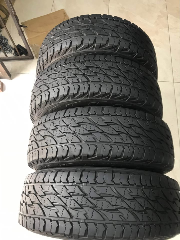 265/70 R16 Bridgestone Dueler A/T - Private Seller