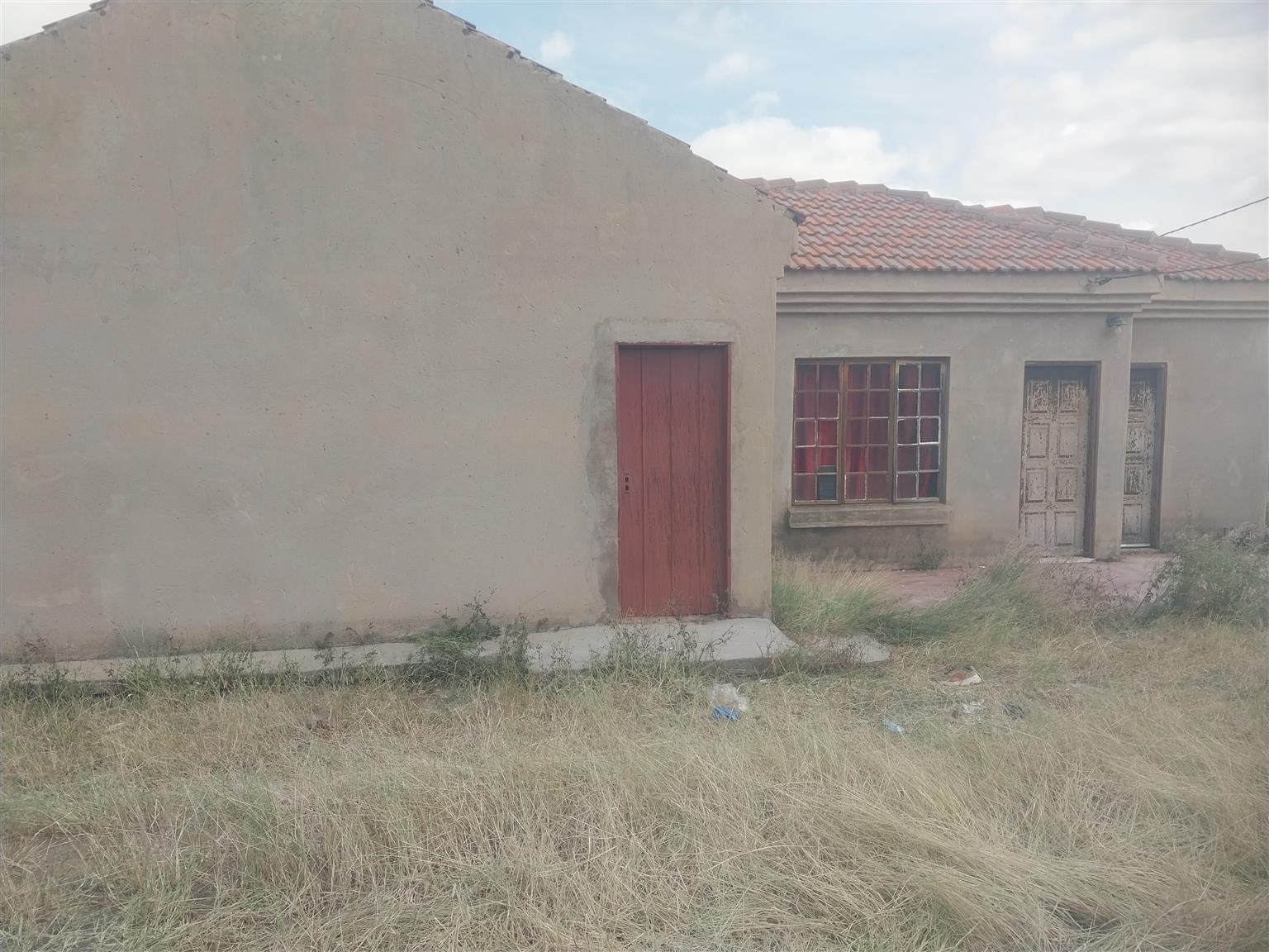 Double Stand For Sale in Slovo Gardens,Mabopane Junk Mail