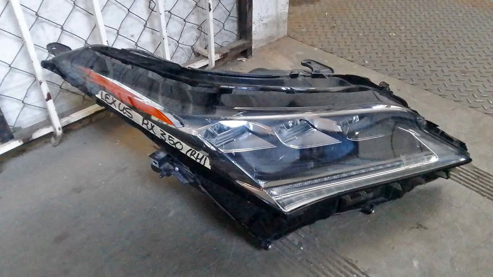 Lexus RX 350 headlights - Private Seller Lexus RX 350 headlights - Private Seller