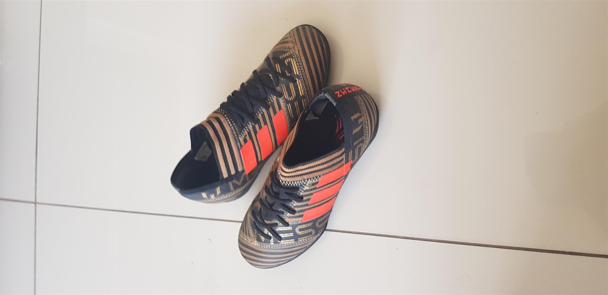 indoor soccer shoes size 3