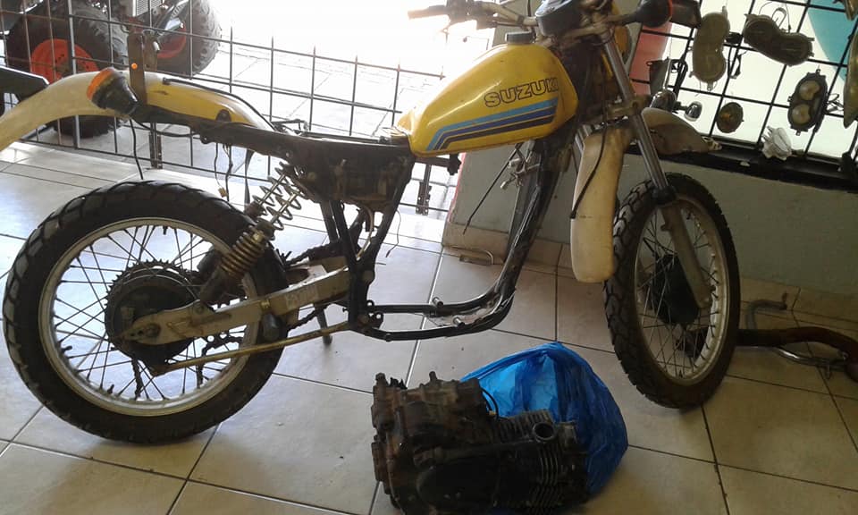 Suzuki DR500 Stripping for spares - Private Seller Suzuki DR500 Stripping for spares - Private Seller