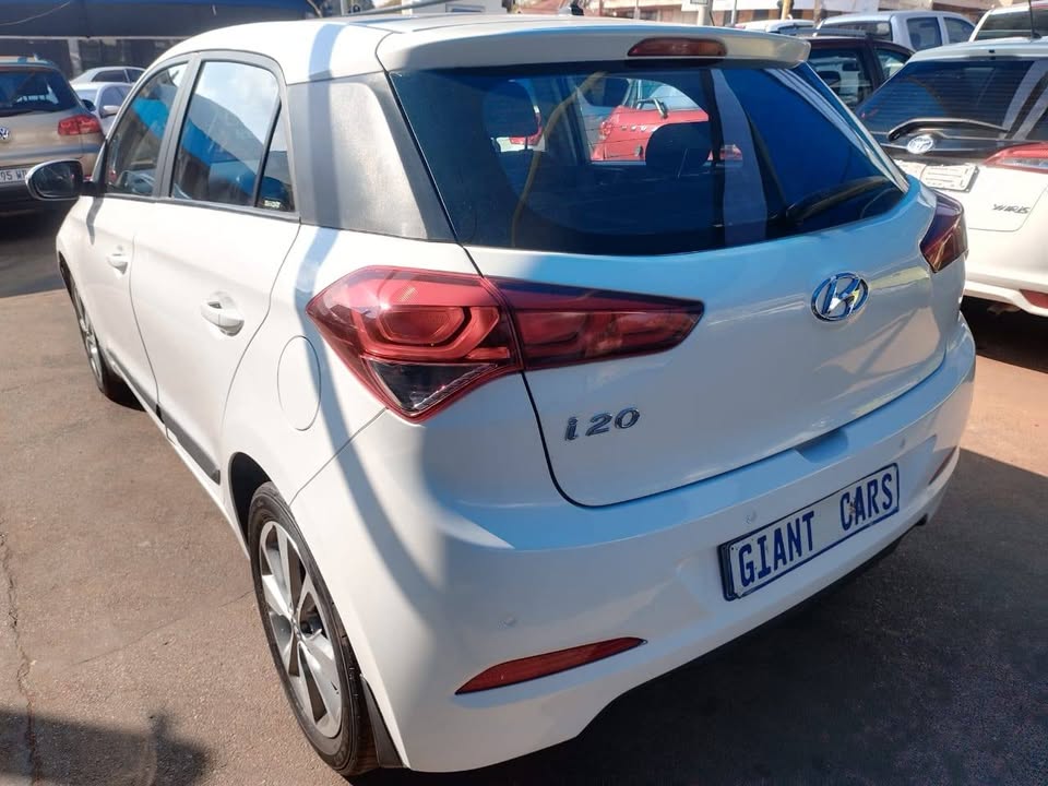 Hyundai i20 1.4 fluid