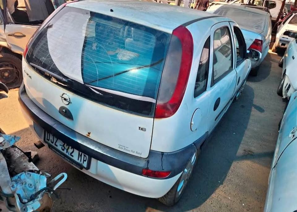 Opel Corsa Gamma 1.4 STRIPPING FOR SPARES/PARTS