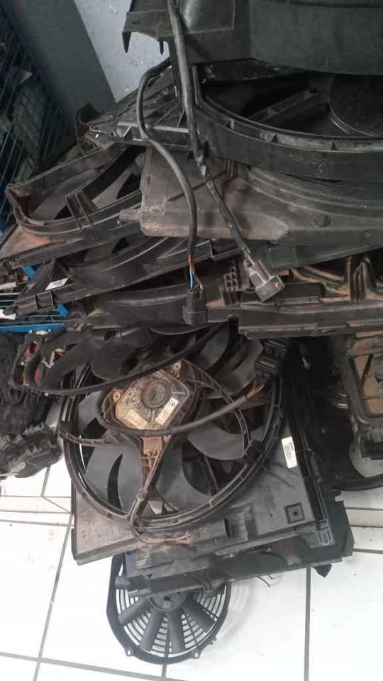Bmw radiator fans - Private Seller