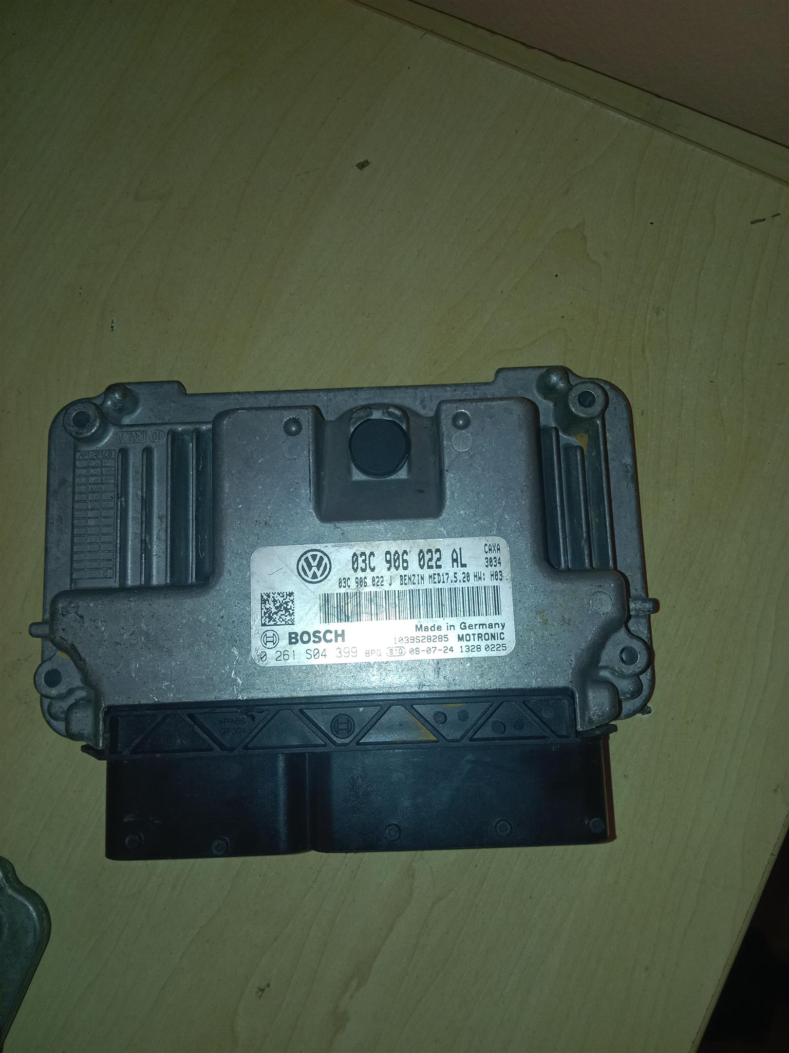 Vw ecu computer boxes for sale - Private Seller Vw ecu computer boxes for sale - Private Seller