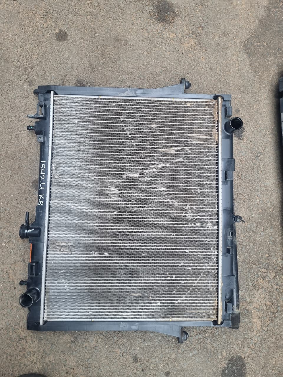 ISUZU KB RADIATOR & COOLANT - Private Seller ISUZU KB RADIATOR & COOLANT - Private Seller