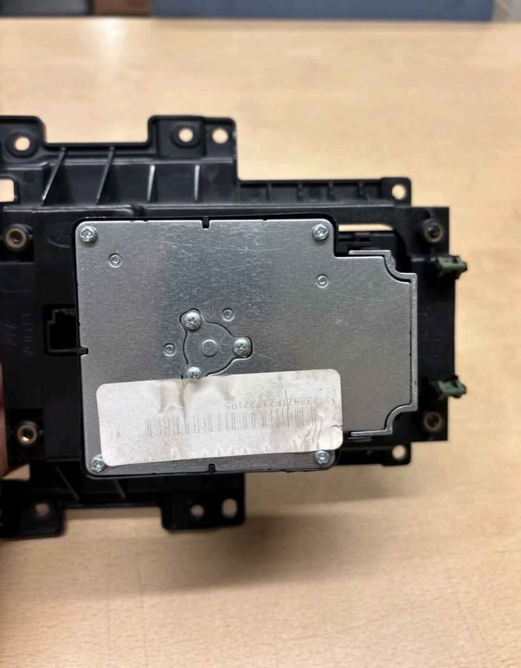 Land Rover Discovery L550 Gear selector - Private Seller