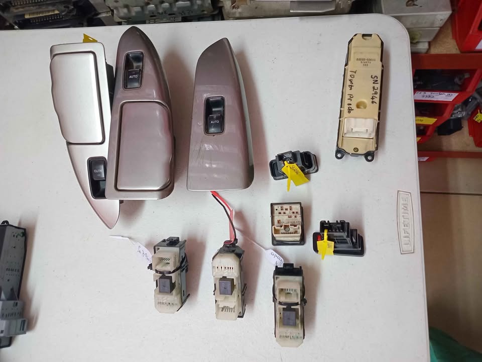 2003 up Toyota Prado 120 series window switch's for sale - Private Seller 2003 up Toyota Prado 120 series window switch's for sale - Private Seller