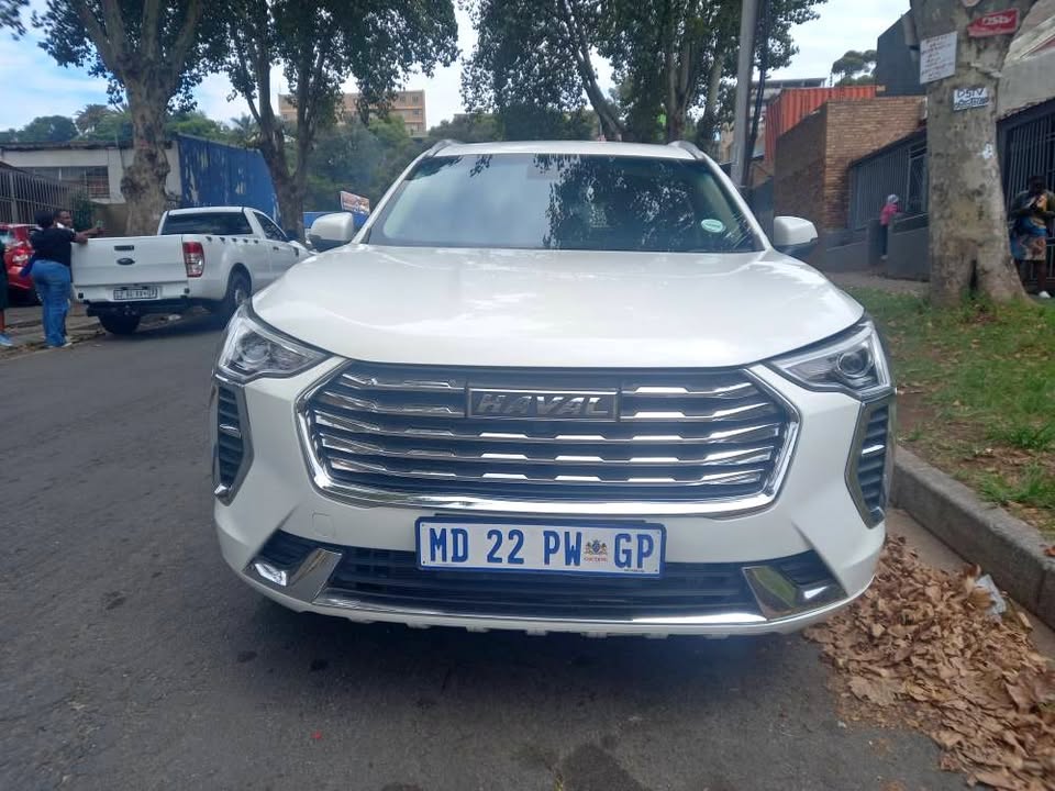 2022 Haval Jolion Engine Capacity 1.5 Petrol PREMIUM Automatic White Color Mileage 45000kms 2022 Haval Jolion Engine Capacity 1.5 Petrol PREMIUM Automatic White Color Mileage 45000kms