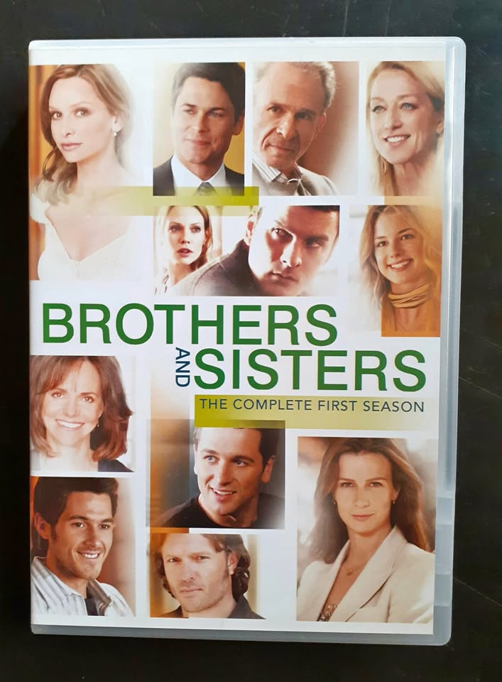 Brothers and Sisters – The Complete First Season ( 6 DVD Set) Brothers and Sisters – The Complete First Season ( 6 DVD Set)