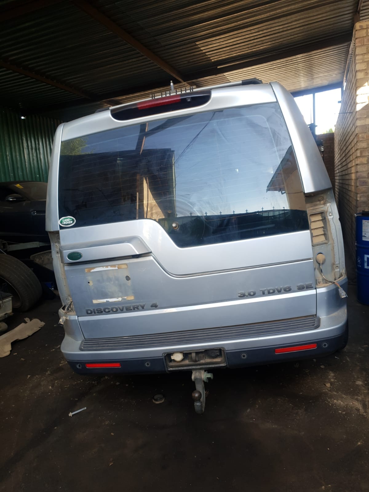 2013 Discovery 4 3.0L TDV6 Used Original Rear Bumper For Sale 2013 Discovery 4 3.0L TDV6 Used Original Rear Bumper For Sale