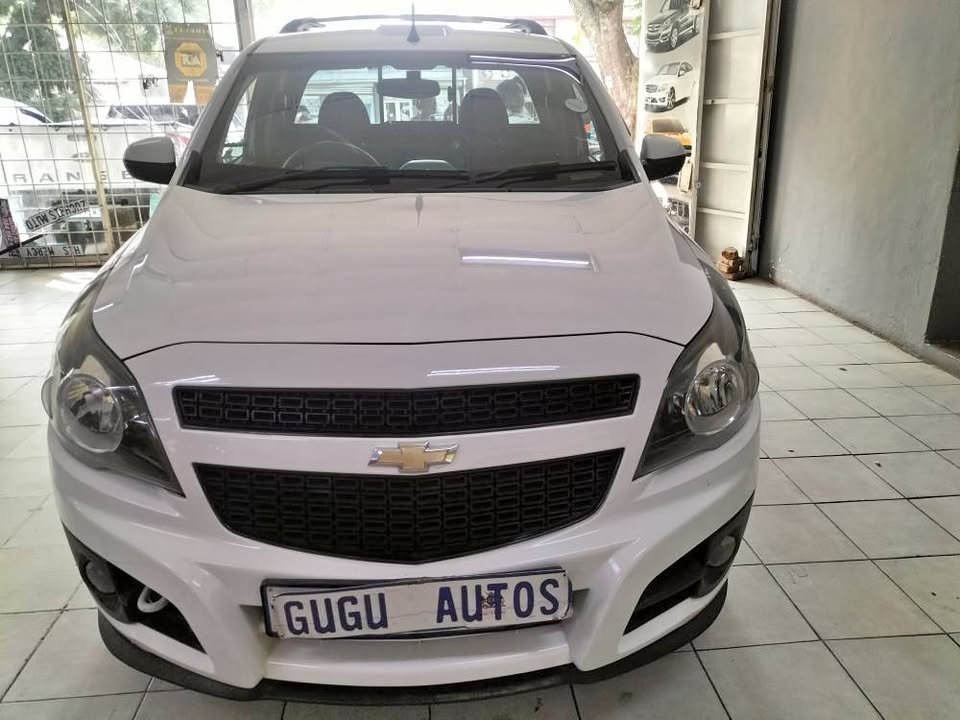 2017 Chevrolet Utility 1.8 Sport Manual  Petrol   White Color 99,000KM