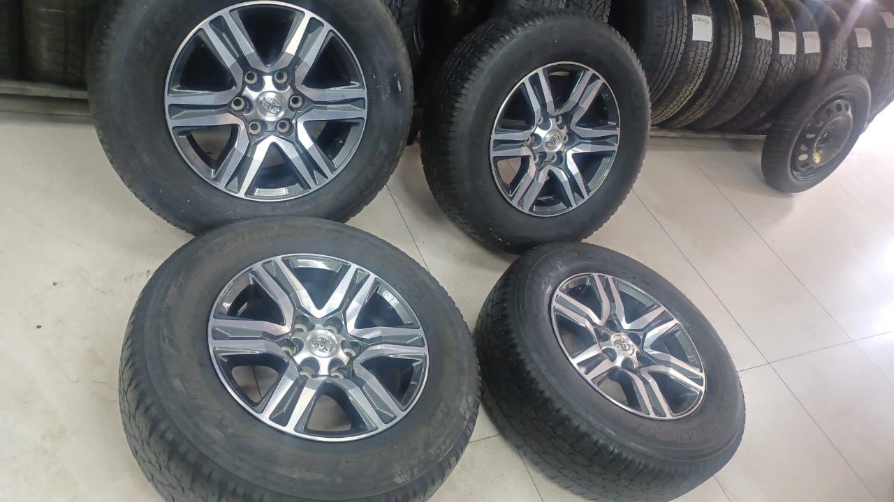 17inch Toyota Hilux/Fortuner OEM mags with used 265/65/17 Bridgestone Dueller A/ - Private Seller 17inch Toyota Hilux/Fortuner OEM mags with used 265/65/17 Bridgestone Dueller A/ - Private Seller