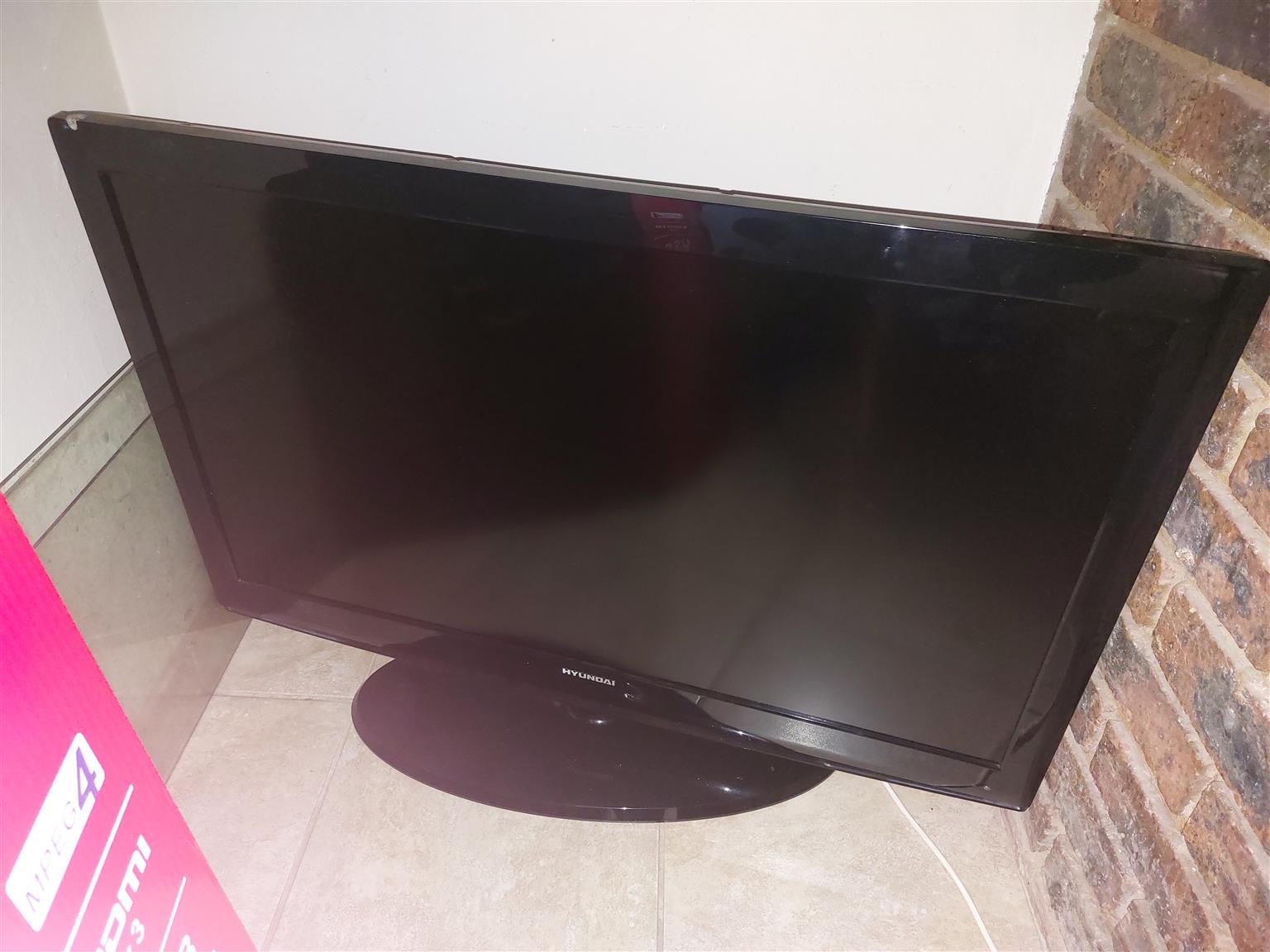 Tv stand baie mooi en 50 cm Huandai maak die TV