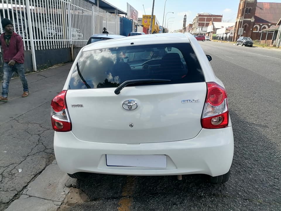 2020 Toyota Etios 1.5 Sedan